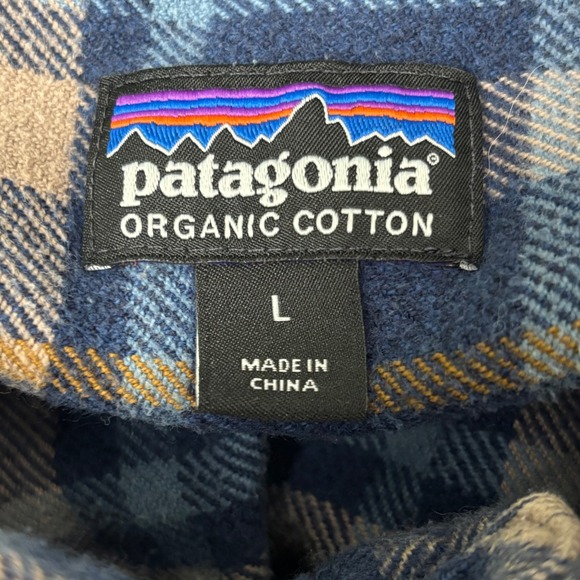 Patagonia Long-Sleeved Fjord Flannel Shirt in Independence New Navy Size Large - Picture 7 of 9